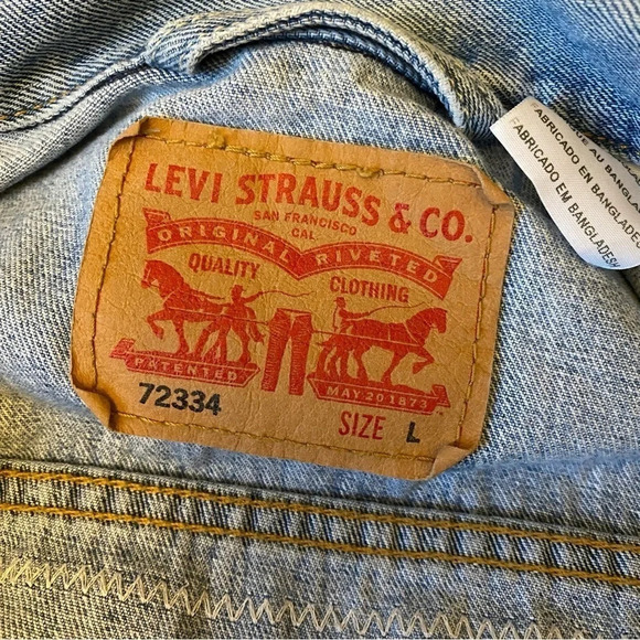 Levis Barbie Denim Boyfriend Trucker Jean Jacket Womens Large Blue Pink Core - Picture 13 of 16